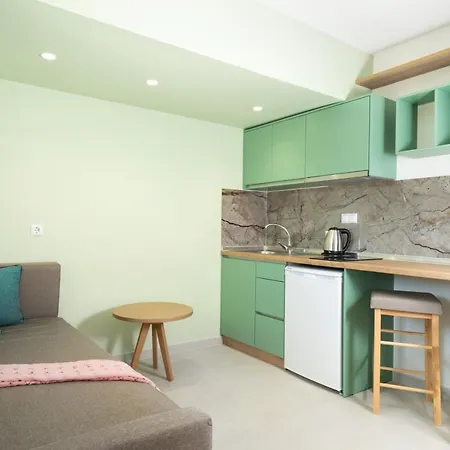 Aparthotel Miracle By Klisma 3*